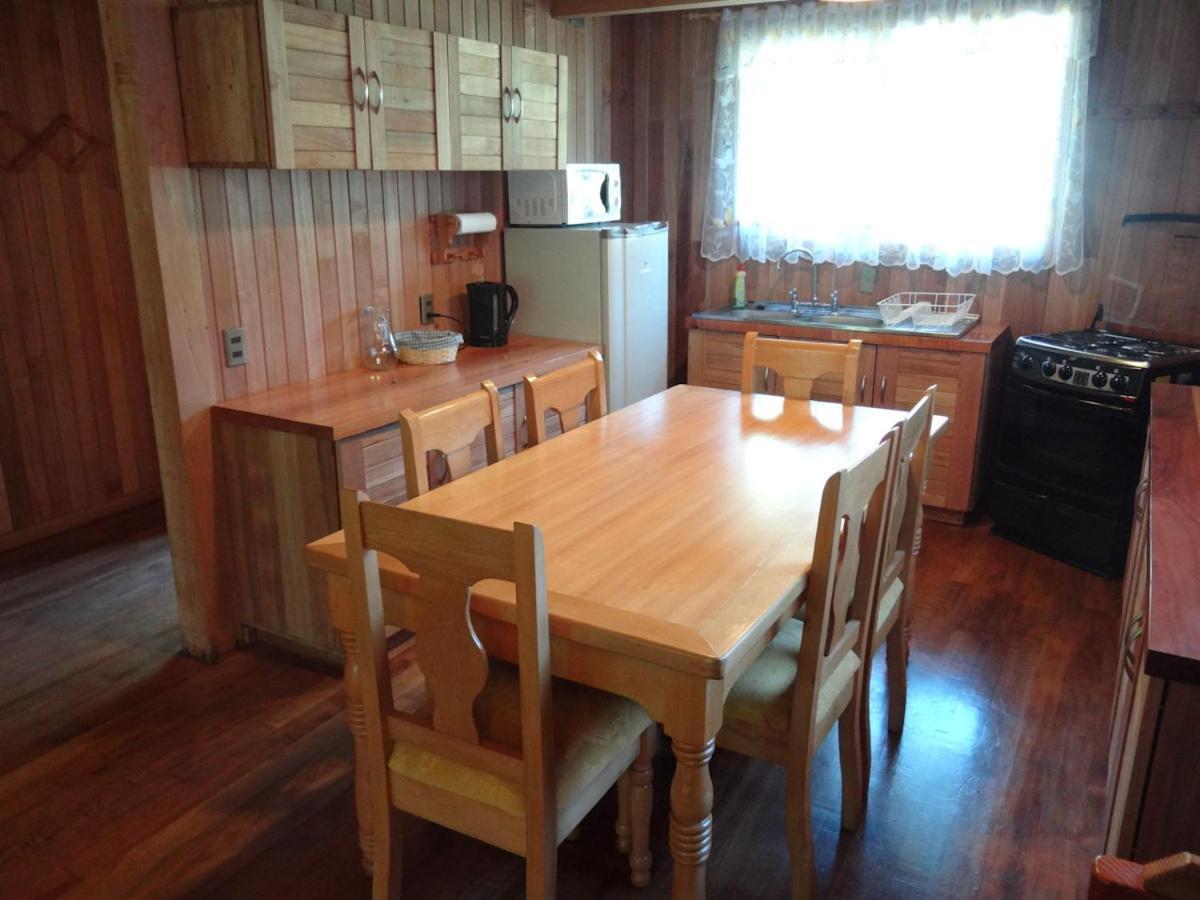 Patagonia Mawida Villa Neltume Room photo
